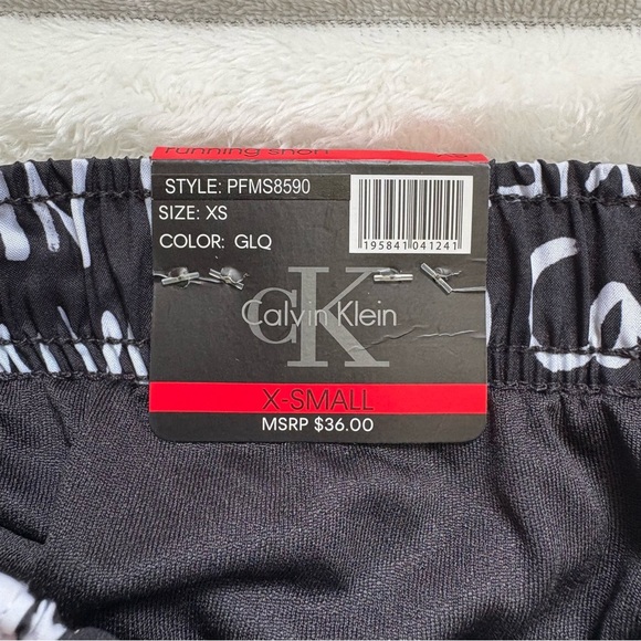 4/25$ Calvin Klein Athletic Performance Shorts Black and White Logo XS NWT - Picture 4 of 8